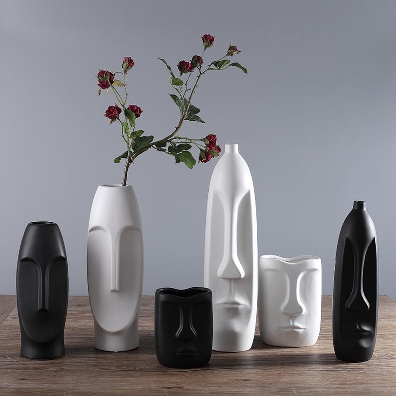 Bacci Home – Abstract Head Vase