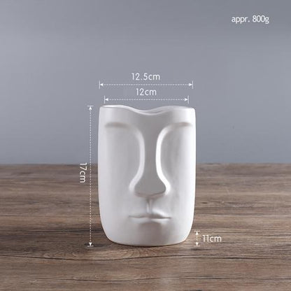 Bacci Home – Abstract Head Vase